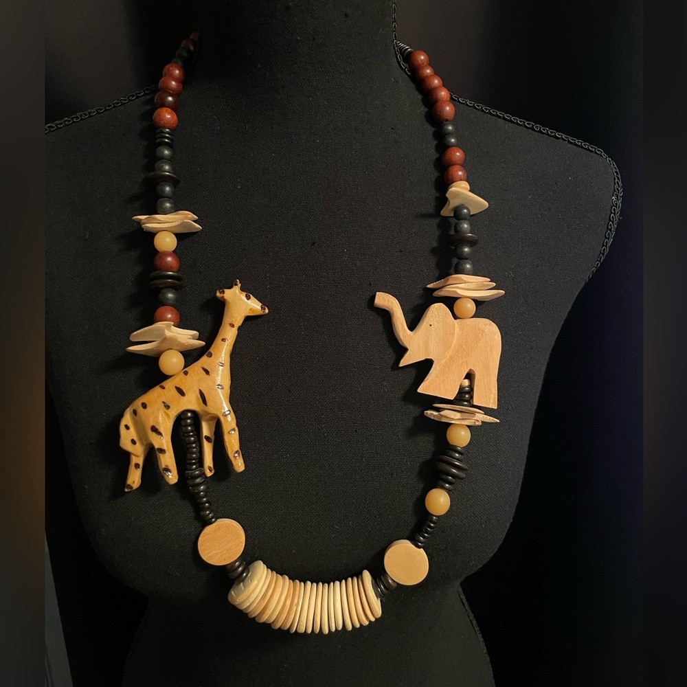 wooden safari necklace